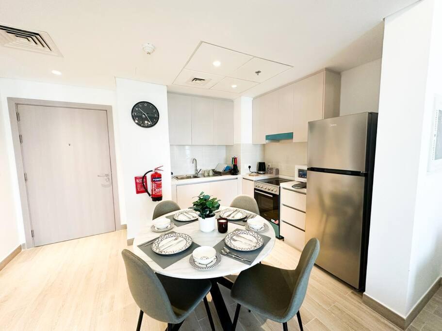 Apartment Charming 1bdr 5minstoairport Yas Water's Edge 620 Abu Dhabi